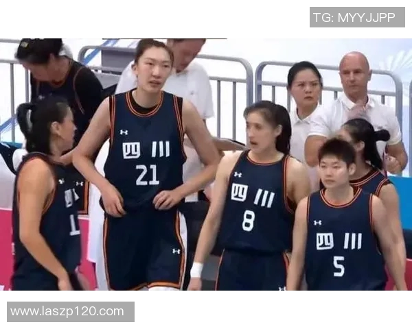 10月27日四川对阵广东的精彩对决回顾与分析