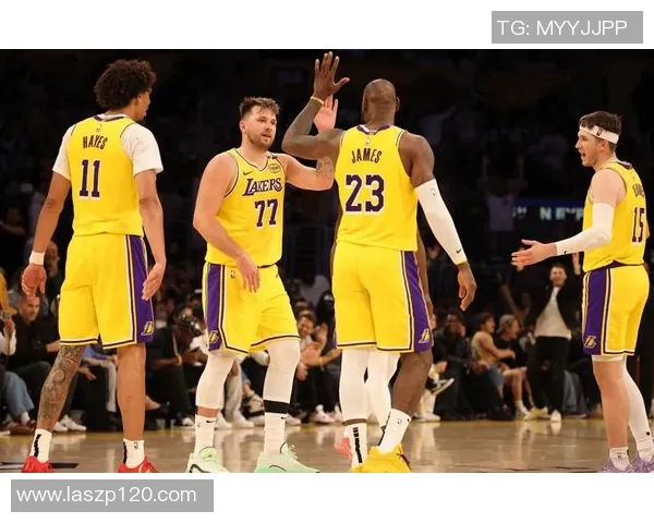 湖人对爵士精彩比赛录像回顾及赛后分析分享